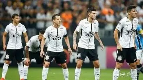 英超关键：琼斯巧妙助攻，萨拉赫边路力挽狂澜